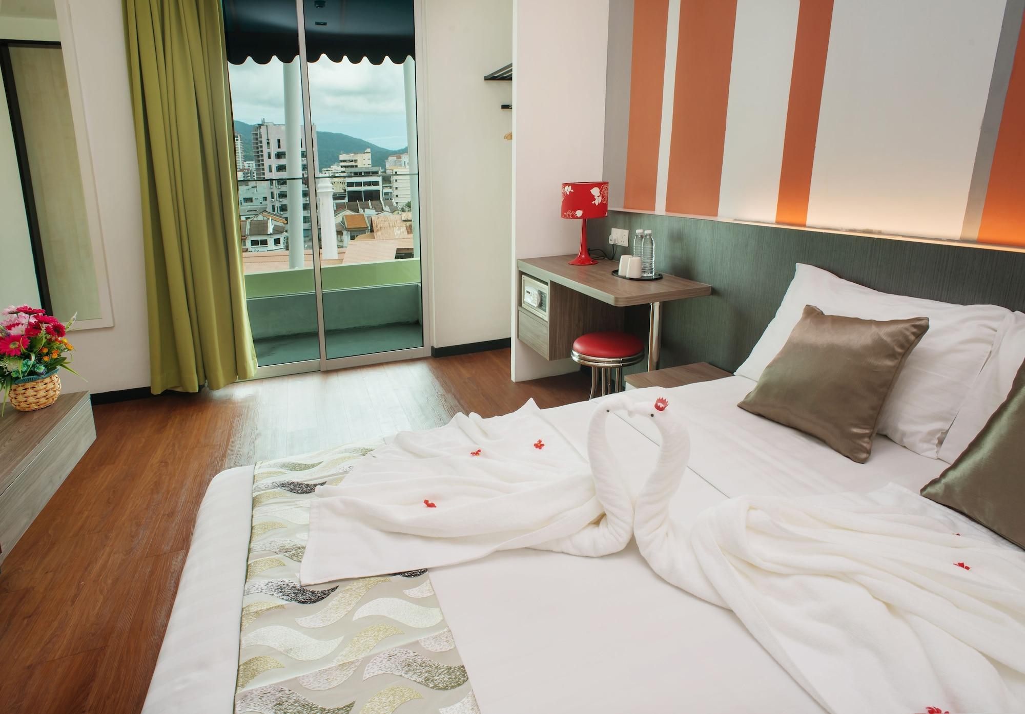 HelicoNia Hotel George Town Esterno foto
