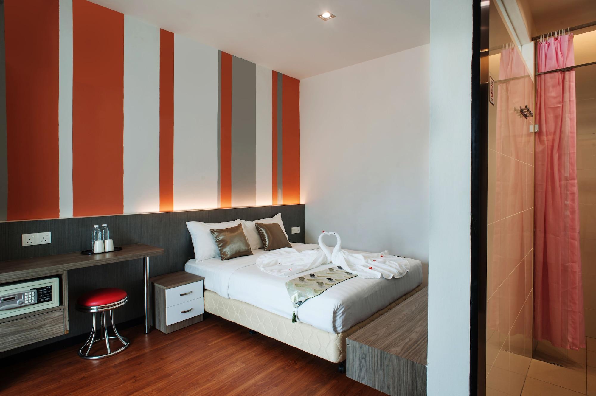 HelicoNia Hotel George Town Esterno foto
