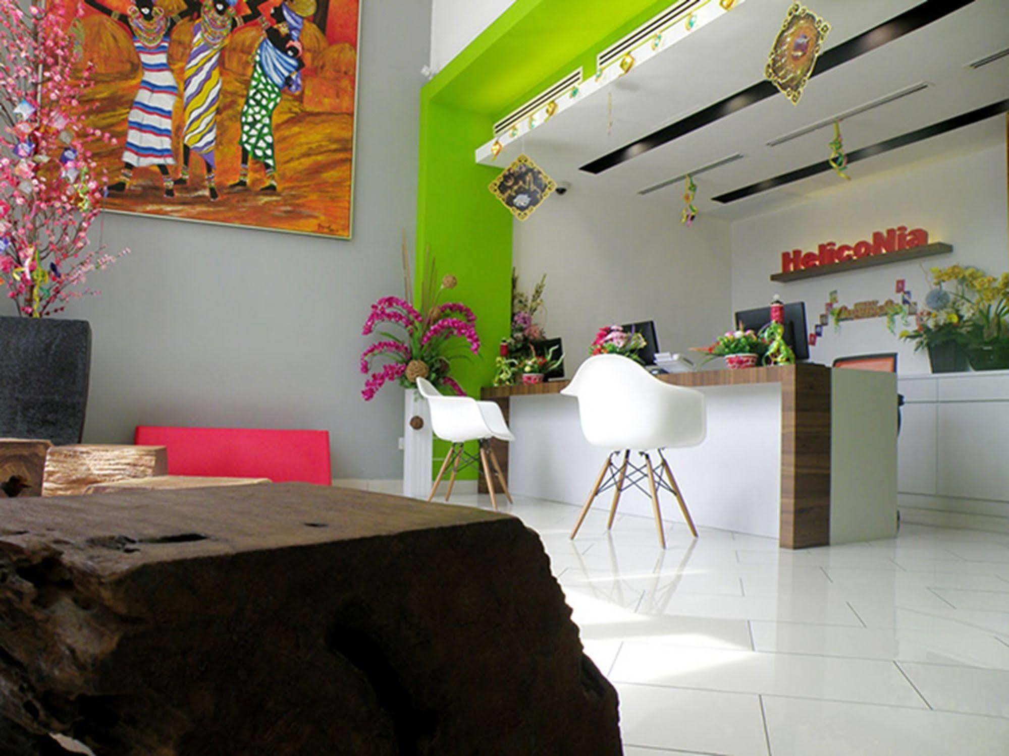 HelicoNia Hotel George Town Esterno foto